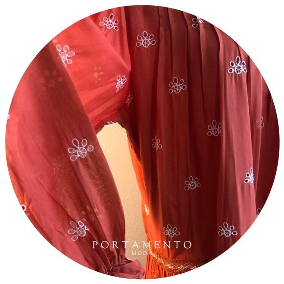 Gourgeous Openwork Dress - Picture 4 of 5